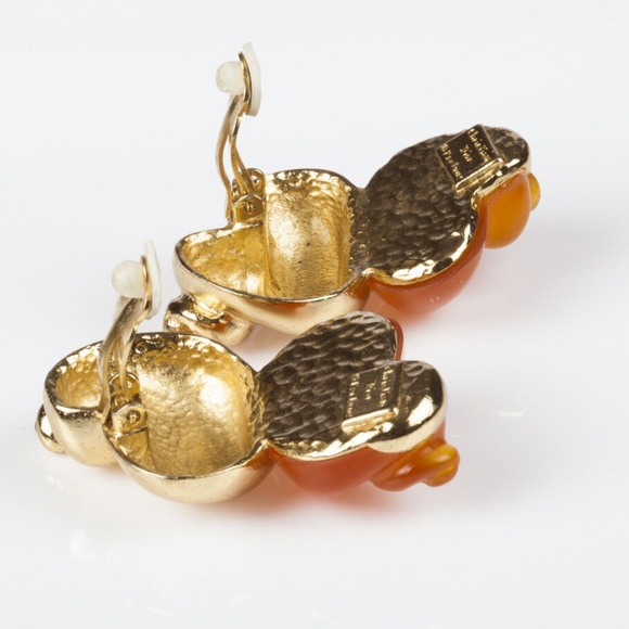 Massive Runway Christian Dior Shell Earrings - Picture 4 of 5